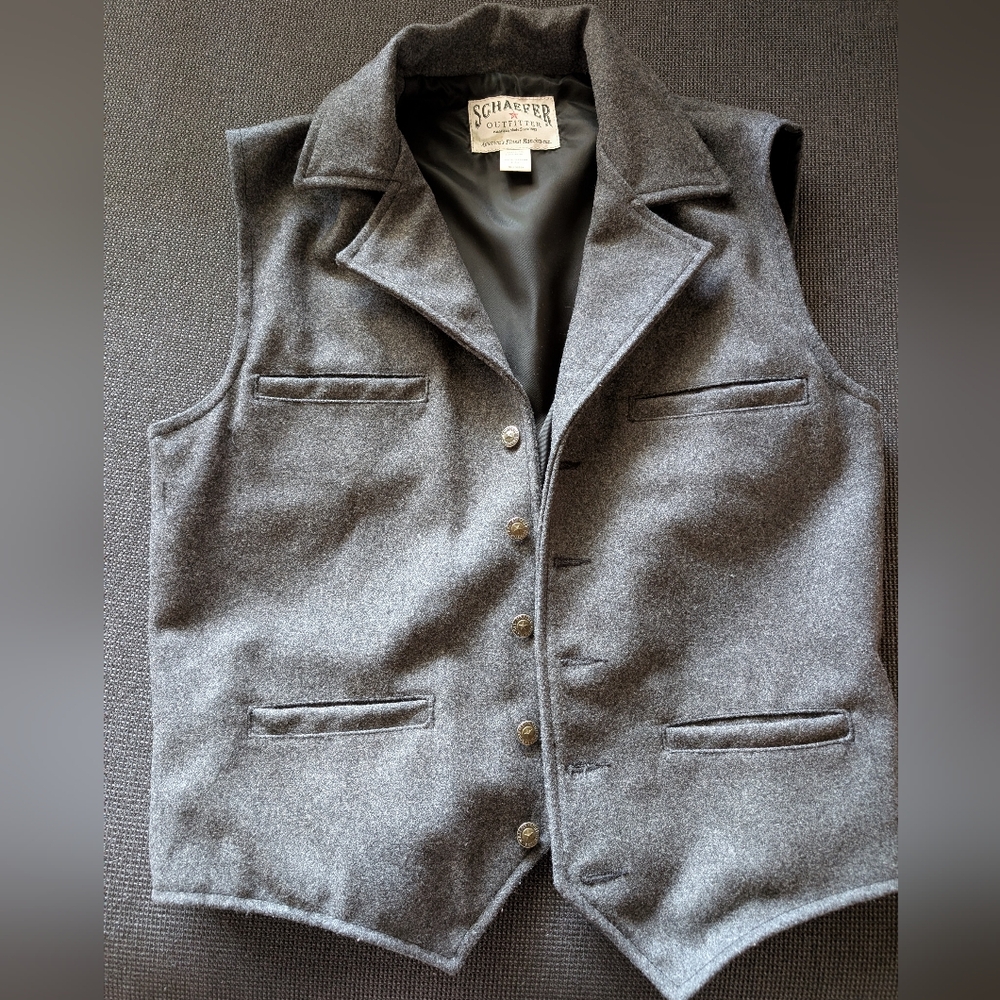Men's Schaefer's Charcoal Cattle Baron Vest
